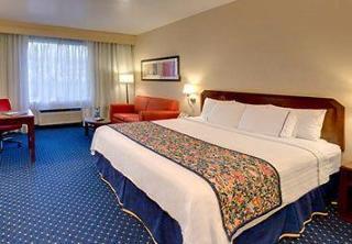Hotel Fairfield & By Marriott Salt Downtown