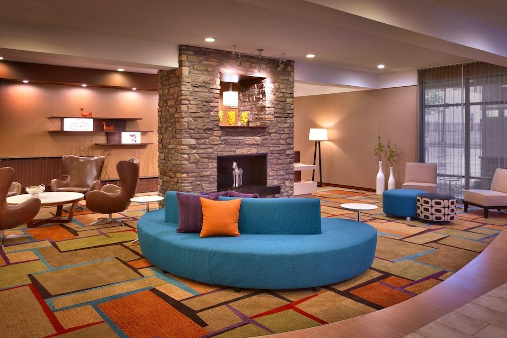 Fairfield & By Marriott Salt Downtown 3*