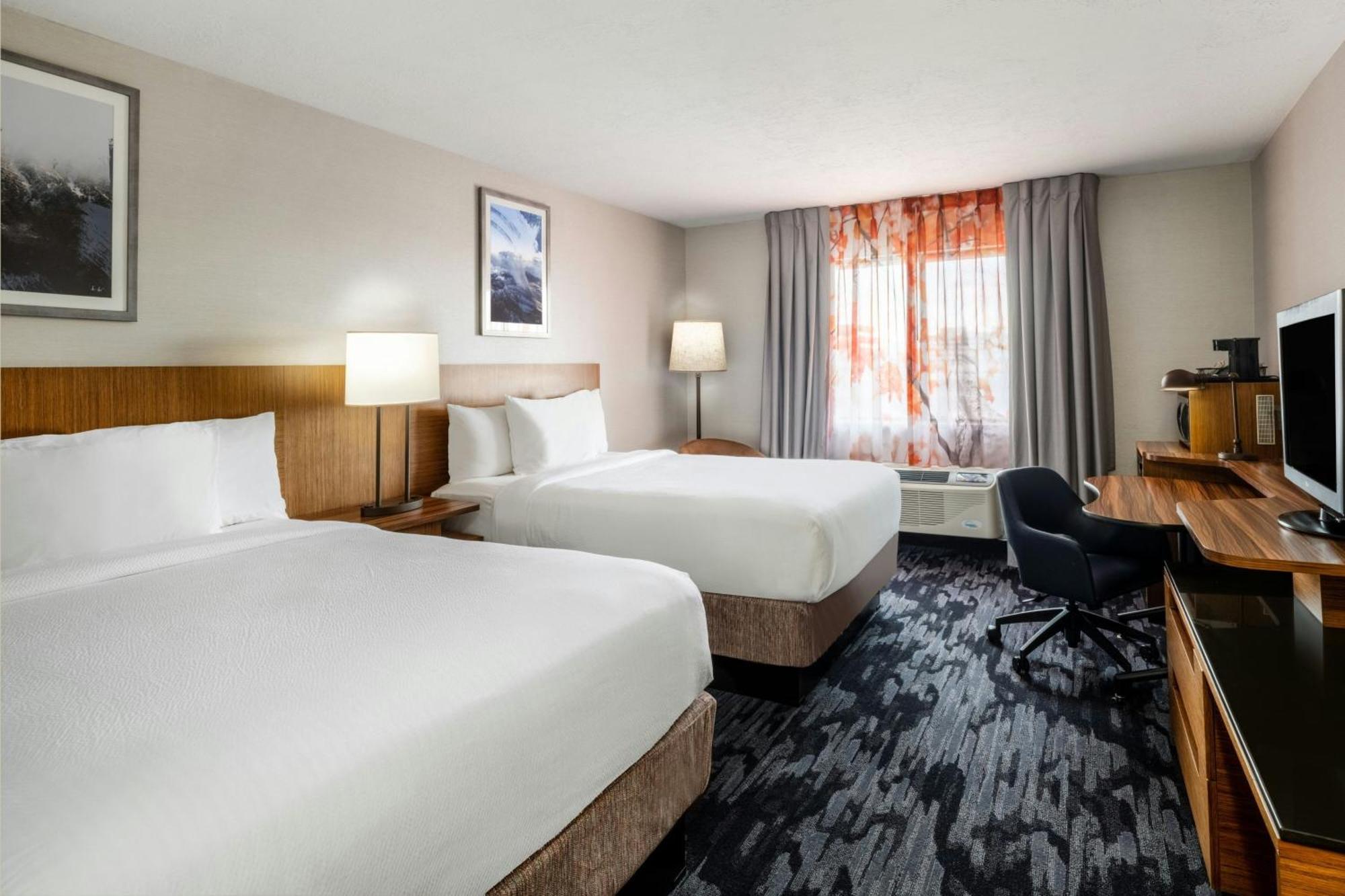 Fairfield & By Marriott Salt Downtown Hotel 3*