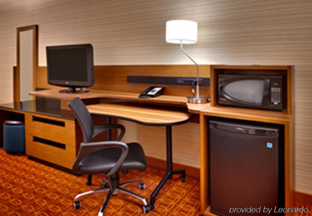 Hotel Fairfield & By Marriott Salt Downtown 3*