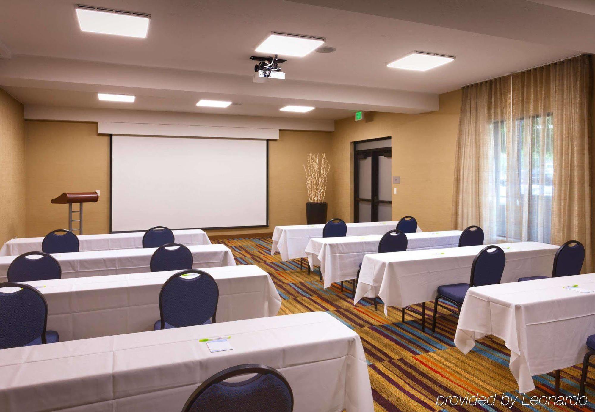 Fairfield & By Marriott Salt Downtown 3*